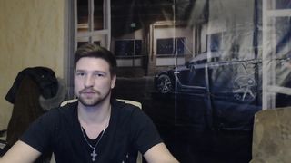 keyt_and_bruno fingers in pussy