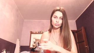 joannadream sweet shows ass