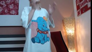 ichigo_chan young beauty fucks phallus