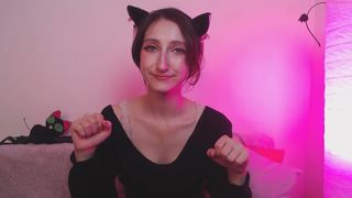 helll_kitty whore chick sucks penis gentleman