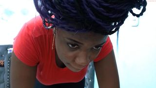 delicios_brunette handjob in front of the camera