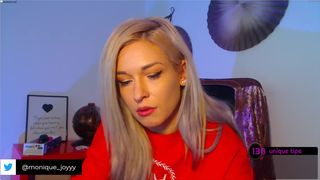 debralee big boobed bitch licks dildo