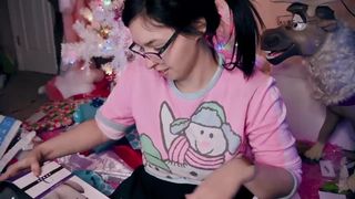 dawnwillow blonde slut caresses sex lips