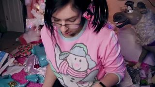 dawnwillow blonde slut caresses sex lips