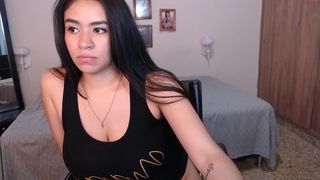 charlote tasty  cam girl  fucks her ass furiously