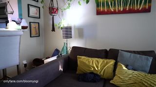 bloomyogi busty jerk off