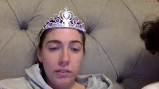 afanoffoxes slutty confidant gently masturbates pussy