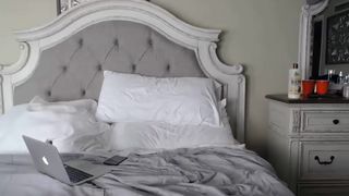 freaky_passion whore model shows off her beauty