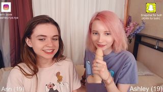 anna_mariia played with tits