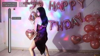 _jessi_arias_ crazy girl plows pussy with phallus