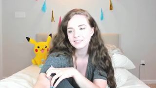 skywallace Juicy sluts play with sex toy