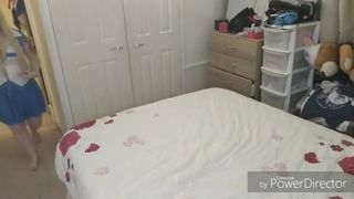 HayHay52 naughty queen puts on beautiful tits