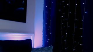 AnnaMolli  manyvids gorgeous slut gives big boobs