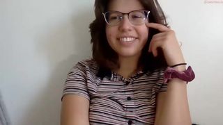 usemysmile skillful slut jerks off