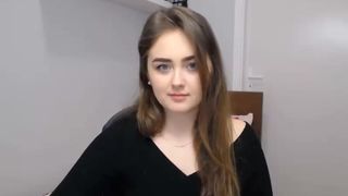 silvia_ami passionate skin jumps on a dildo