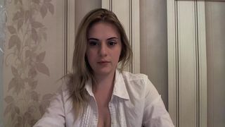 miss_sweety22 busty ruining caresses vagina