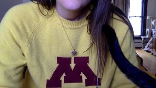 lala_nibbles Black-haired confused