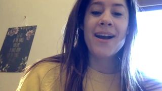 lala_nibbles gorgeous bitches do caressing in the shower