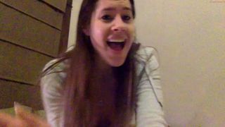 lala_nibbles Blonde trash