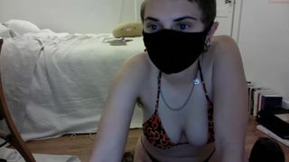 ember_streethalo Pretty female