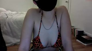 ember_streethalo chick in stockings erotic masturbates