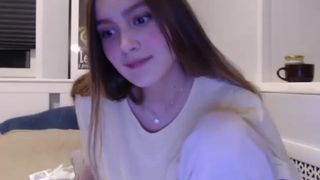 yolluna incendiary bitch is naughty at the pool