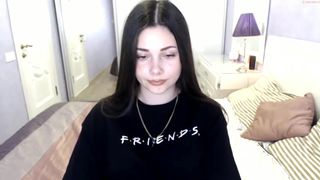 xdottir hot young lady is fucking pussy