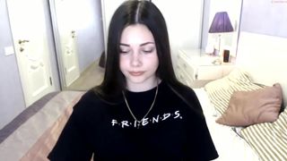 xdottir hot young lady is fucking pussy