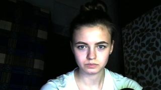 vikaleto Pretty brunette