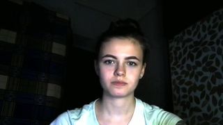 vikaleto Pretty brunette