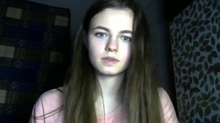 vikaleto sexy slut shows big tits