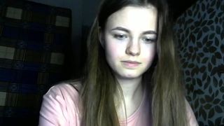 vikaleto sexy slut shows big tits