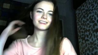 vikaleto sexy slut shows big tits