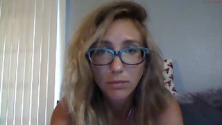 vernspice the charming slut fucks her pussy with a phallus