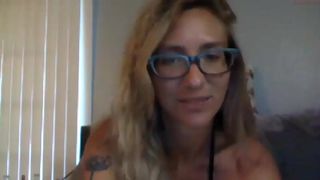 vernspice the charming slut fucks her pussy with a phallus