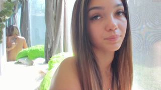 sassyt33n crazy chick caresses shaved cunt