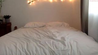 littlesurfgirl skinny bitch jerks pussy with dildo