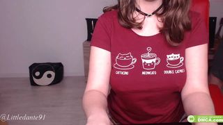 littledante91 cute babe showing slut shapes