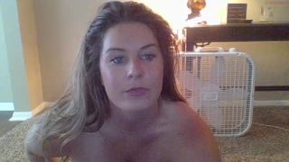 ky_lynn sultry woman fiercely jerks her pussy