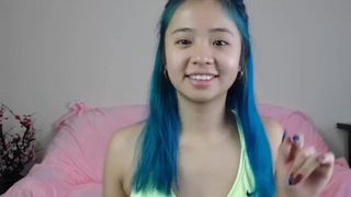 ji_yeon impressive babe plays her vagina with sex toy
