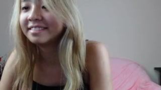 ji_yeon the shrewd slut masturbates pussy with a phallus