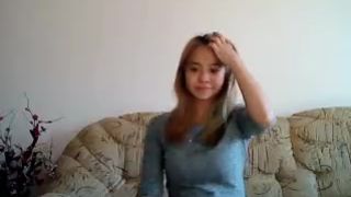 ji_yeon latin babe masturbates