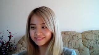 ji_yeon skillful slut jerks off