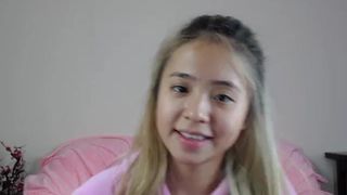 ji_yeon Mischievous woman