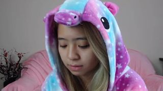 ji_yeon Lacy brunette