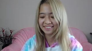 ji_yeon redhead babe with big tits masturbating cunt