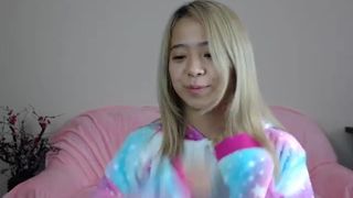 ji_yeon redhead babe with big tits masturbating cunt