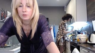 christysweet_angel sexy lady fucks both holes