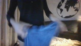 yellaa4 gorgeous brunette girl passionately sucks dildo