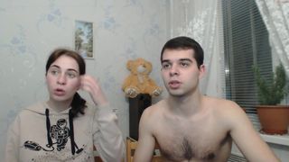 two_para gorgeous babe dancing striptease